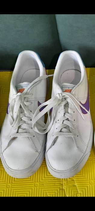 Кросівки жіночі Nike 26,5см