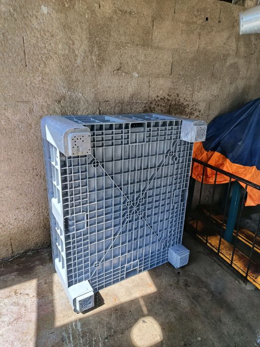 Reservatório/paleta em plástico