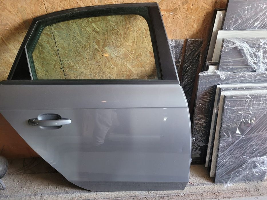 Drzwi audi a4 B8 prawy tył