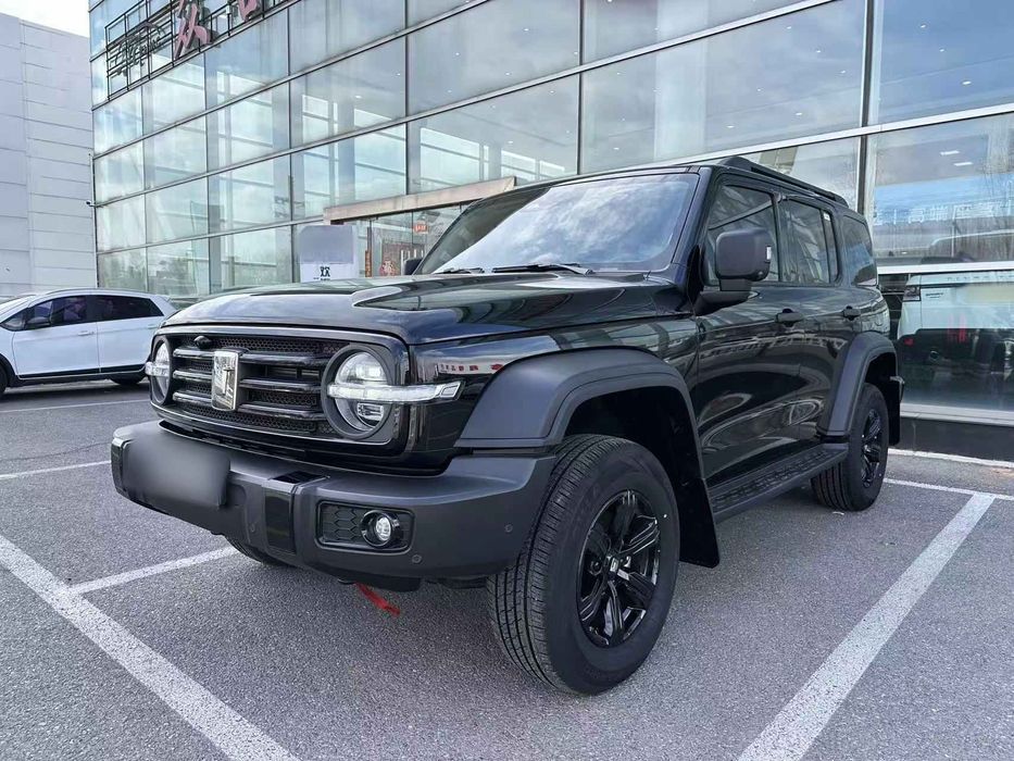GWM Tank 300 TANK 300 | CONQUEROR / HI4-T | 2.0T / PHEV | 227–408 KM | 4x4 | RAMA |