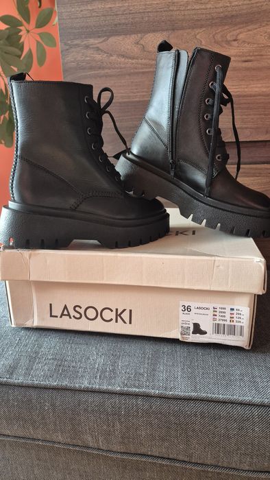 Czarne Botki Lasocki