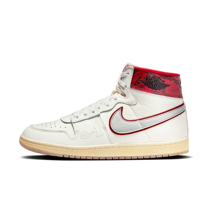 Кроссовки Awake NY x Jordan Air Ship PE SP FN8675-100 41EU (оригинал)