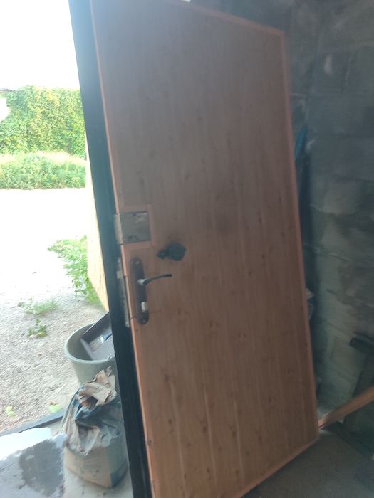 Входні двері 960/2000