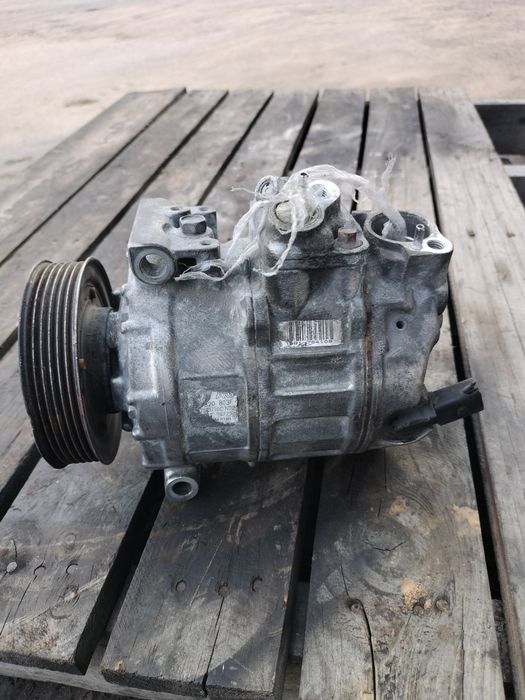 Компресор кондиціонера Volkswagen Caddy DCP32045