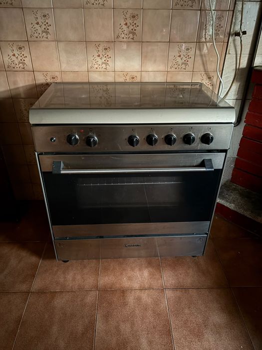 Forno (como novo)/ fogão 5 bocas