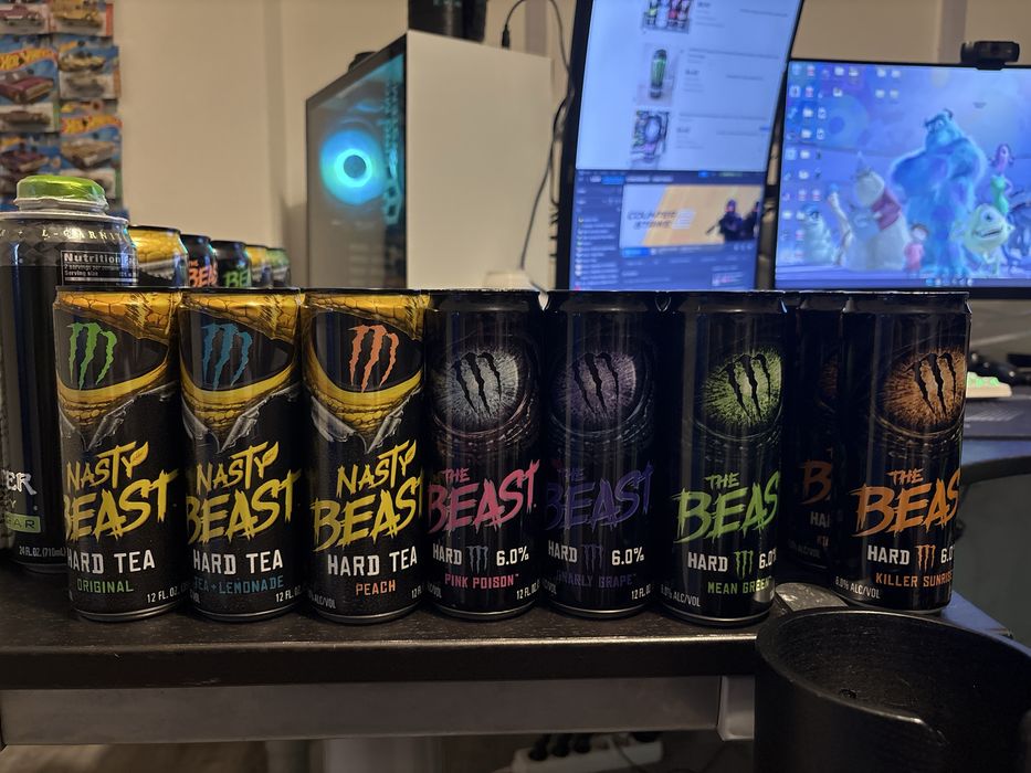 Latas de coleção Monster Energy