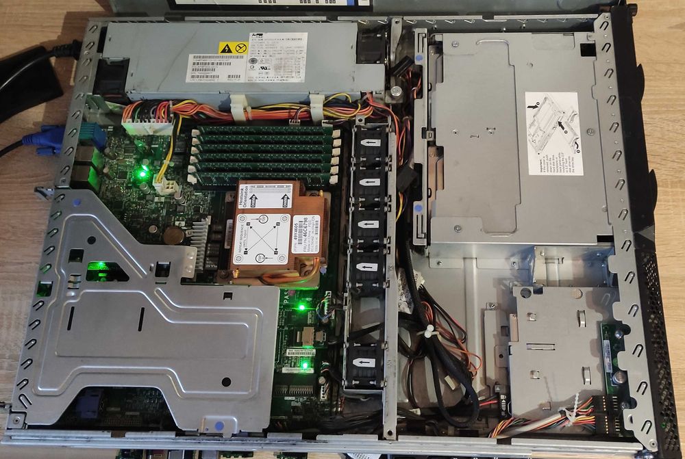 Сервер IBM System x3250m3 4 cores RAM 8 Gb