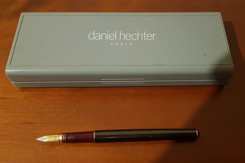 Caneta tinta permanente Daniel Hechter - France