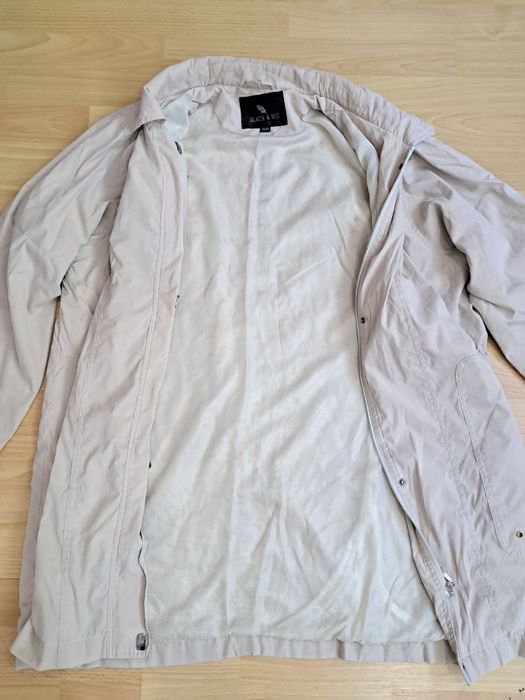 Віддам вітровку 56-58 розміру