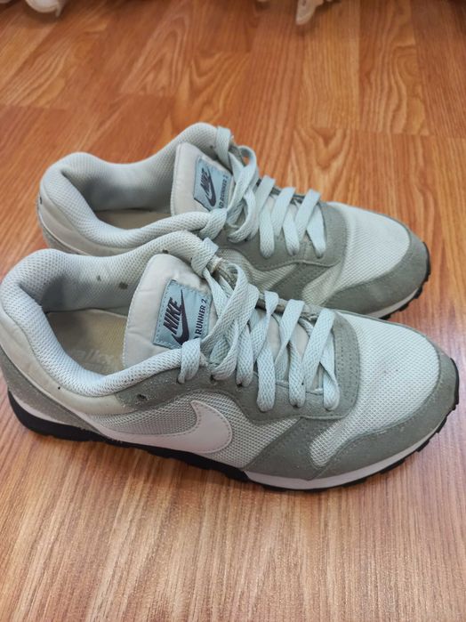 Nike MD Runner 2