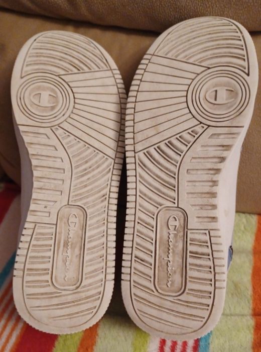 Buty champion 40
