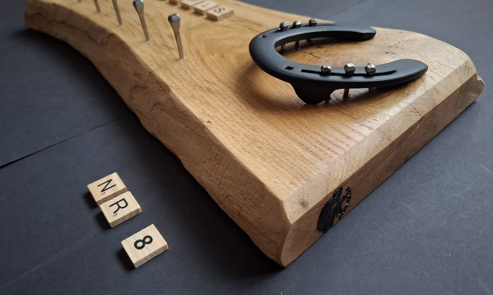 Wieszak na klucze, podkowa na szczęście, nietypowy prezent.