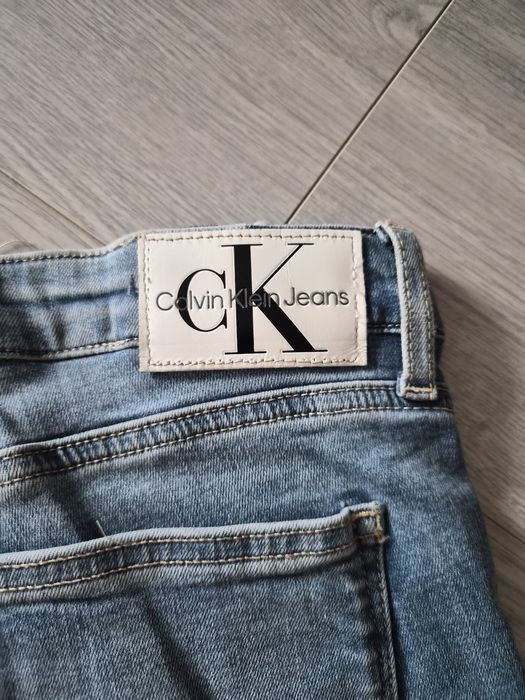 Calvin Klein jeansy W27 L30
