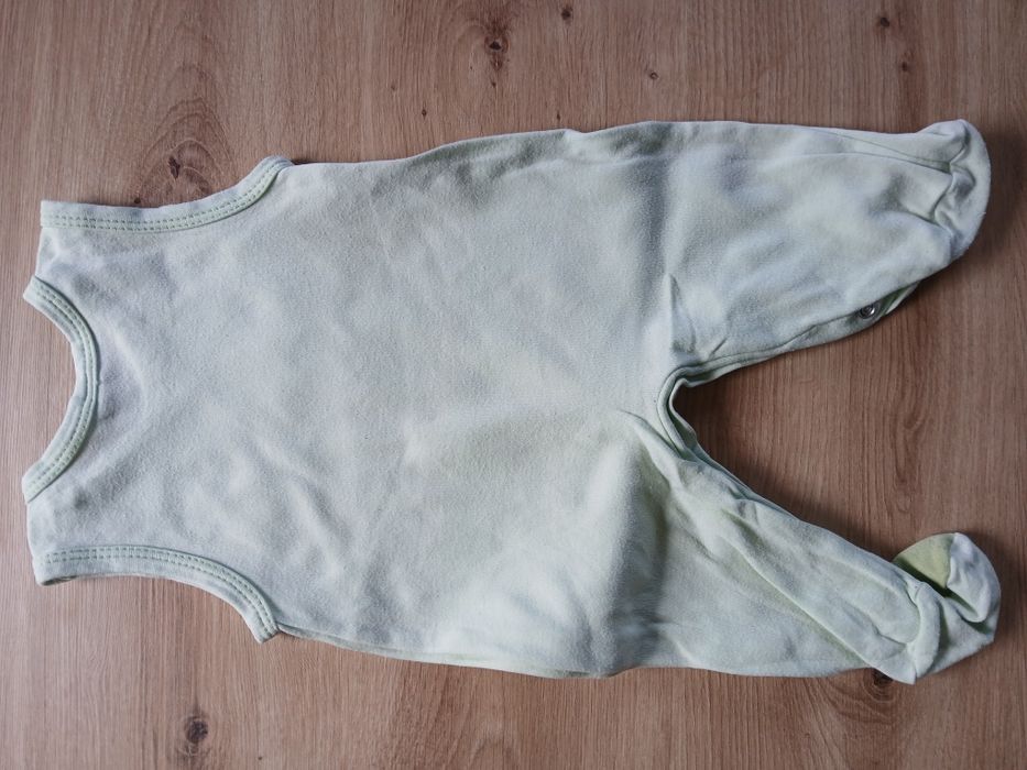 Śpioszki niemowlęce, r. 62