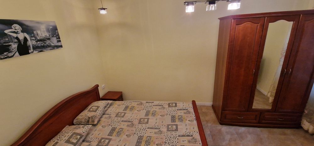 Подобово.Центр  до 5 осіб,