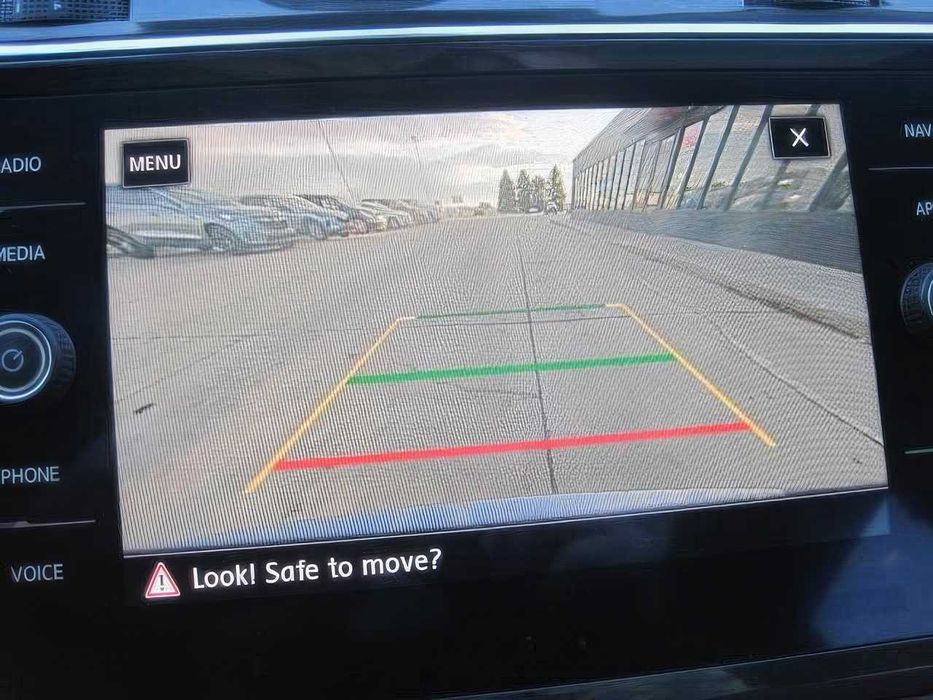 Volkswagen  Tiguan SEL      2019