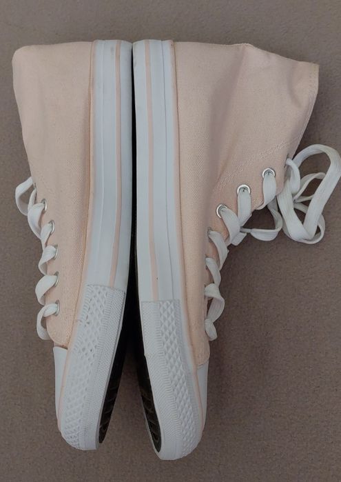 Buty wysokie trampki 41