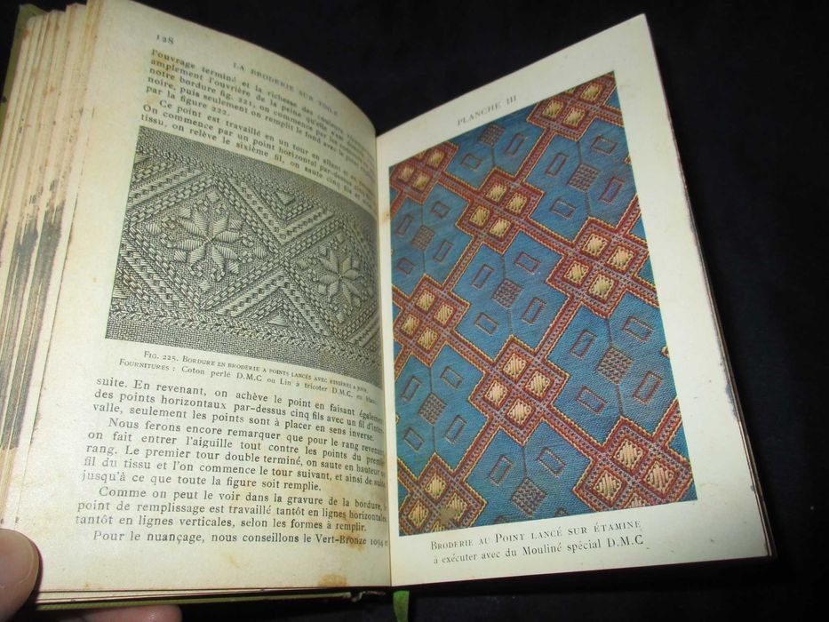 Livro Encyclopédie des Ouvrages de Dames Thérèse de Dillmont