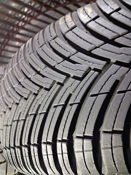 235/45 19 Pirelli Cinturato all Season SF3 резина всесезонна