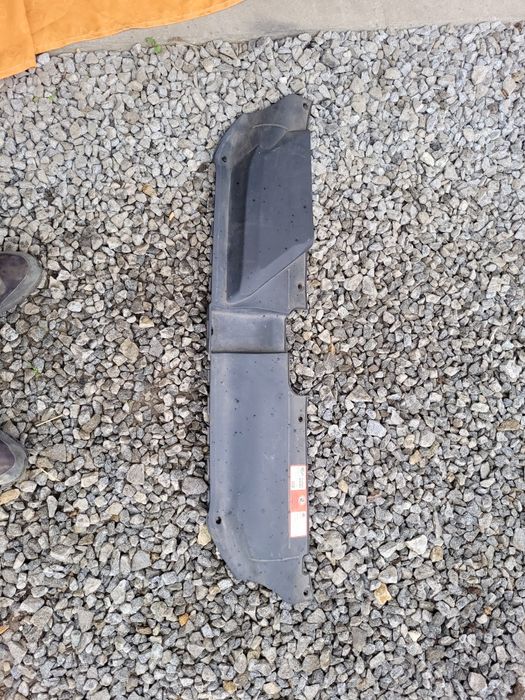 Osłona pasa przedniego a4 b8