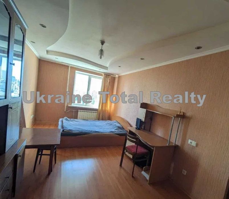 Дарницька площа! Велика 4к квартира 90м2! Вул Азербайжанська 8-Б