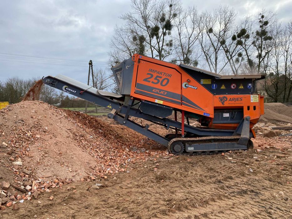 Kruszenie gruzu, rozdrabnianie odpadów, Arjes Impactor 250