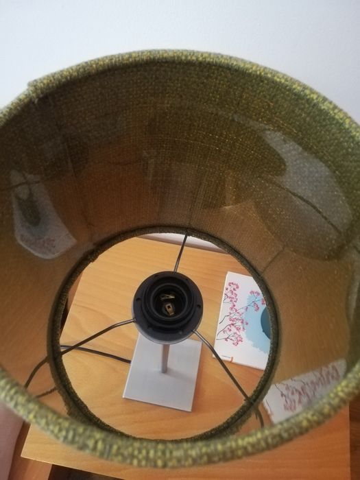 Candeeiros de mesa em tecido 20€