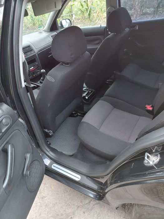 Volkswagen Golf 2000 1.4