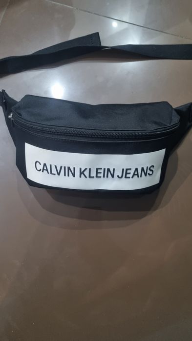 Бананка Kalvin Klein