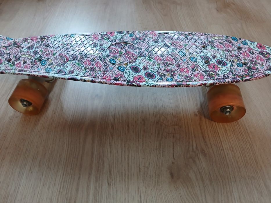 Deskorolka nowa z led Deskorolka dla dzieci