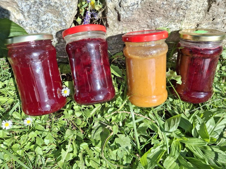 Soki malinowe 2x oraz 1x dżem jeżynowo- malinowy