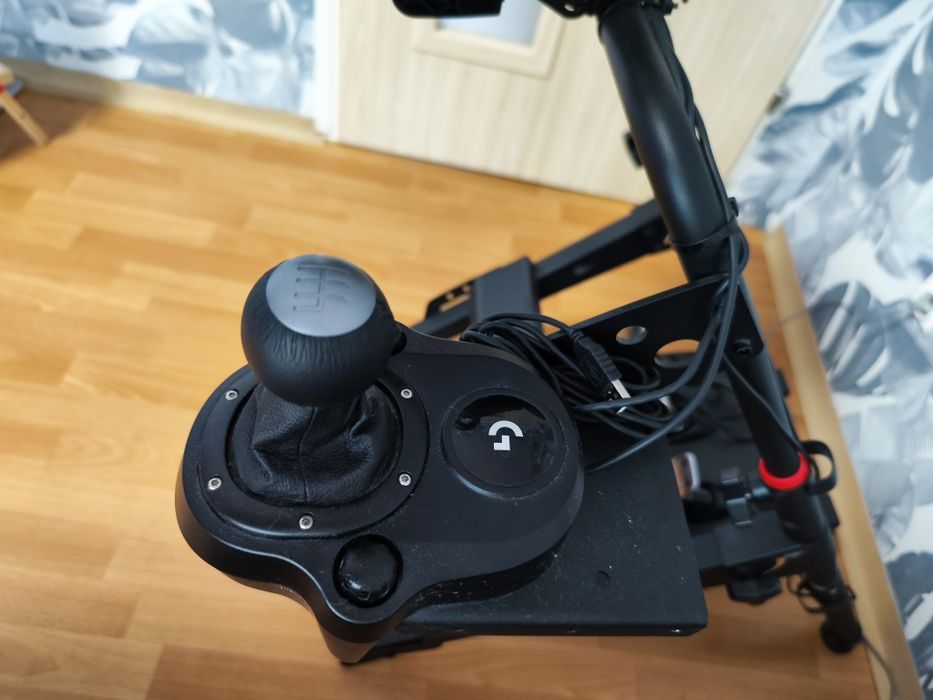 Kiierownica Logitech G923SE  + shifter oraz Stojak na Kierownice PS5 + PC.