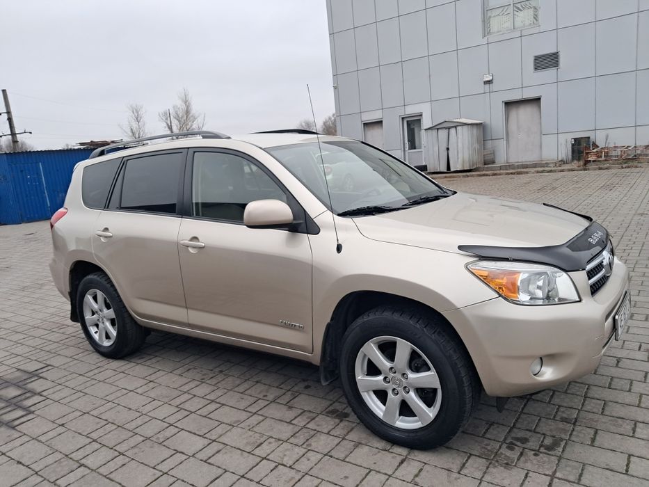 Продам Toyota  RAV 4. 3.5 мотор
