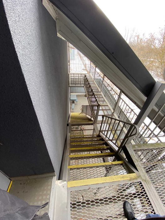 ТЕРМІНОВО! Продам комерційну нерухомість