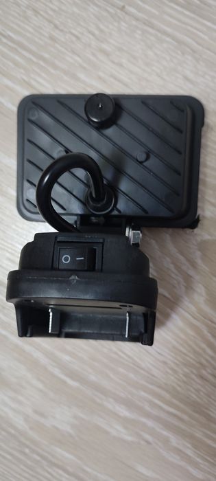 Ліхтар під акумулятор makita