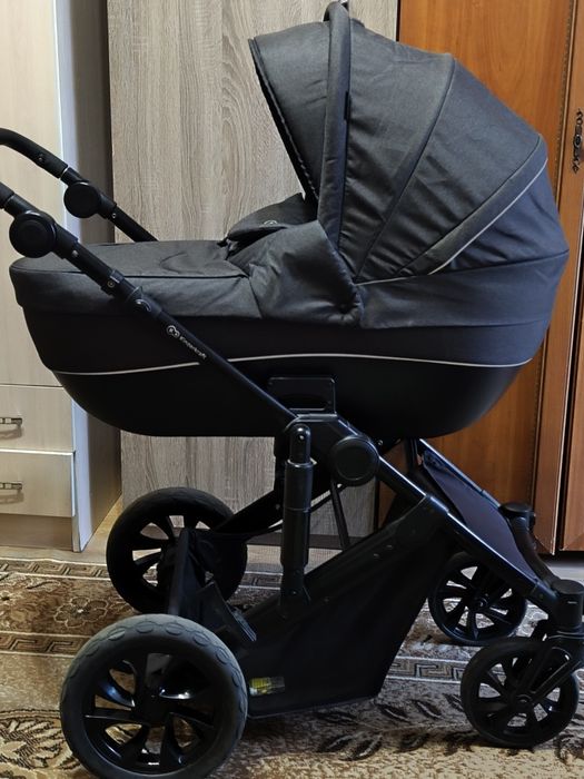 Продам коляску 2в1