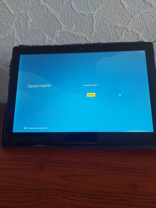 Планшет Lenovo Tab 4 10.1" 16GB Android WiFi + LTE