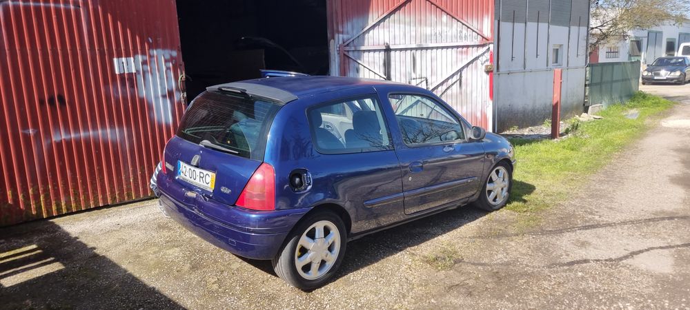 Renault Clio 2.0 sport rs