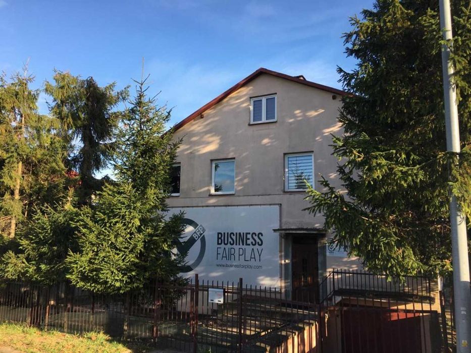 Budynek mieszkalno usługowy Mazury 420m2. Idealne położenie i dojazd.