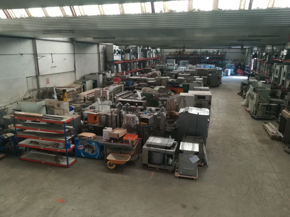 Self service Lavandaria máquina de lavar calandras secadores alugamos