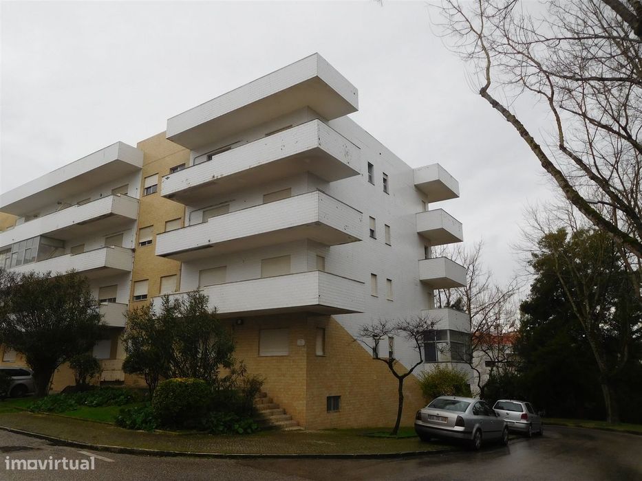 Apartamento T3 / Quinta do Bispo / Marrazes / Leiria