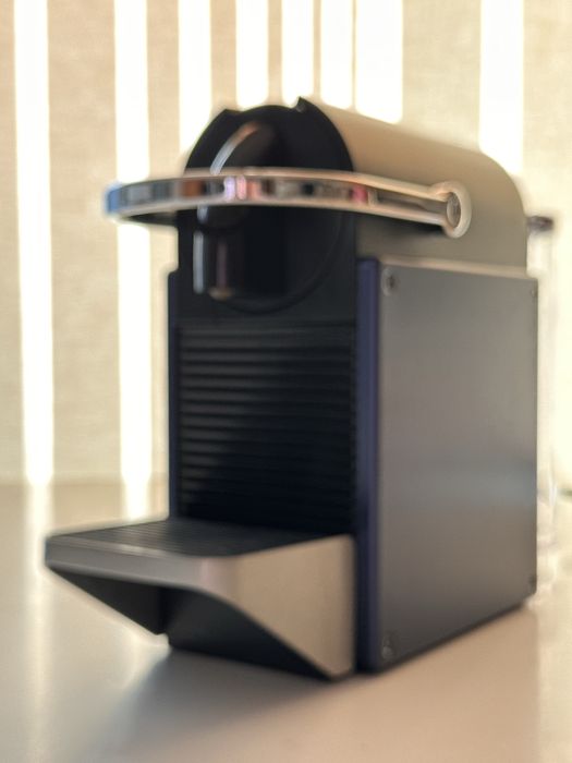 Máquina Nespresso usada, com garantia de 2 anos