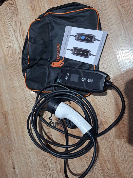 Przenośna ładowarka EV Feyree 3.5 kW (16A, Type 2 / gniazdo 230V) + torba