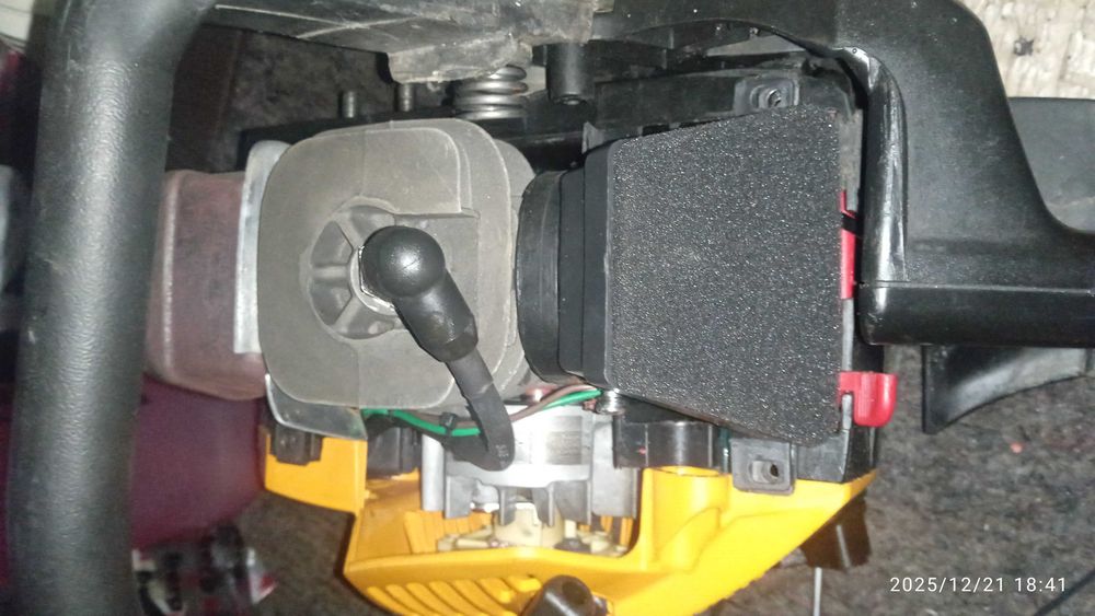 Бензопила продаю