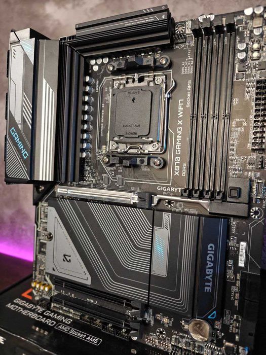 Материнська плата Gigabyte X870 Gaming X Wifi7 (AM5) 7000-9000 AMD