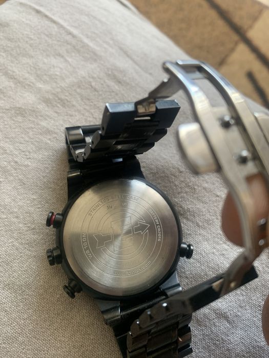 Продам часы Timex ,все работает
