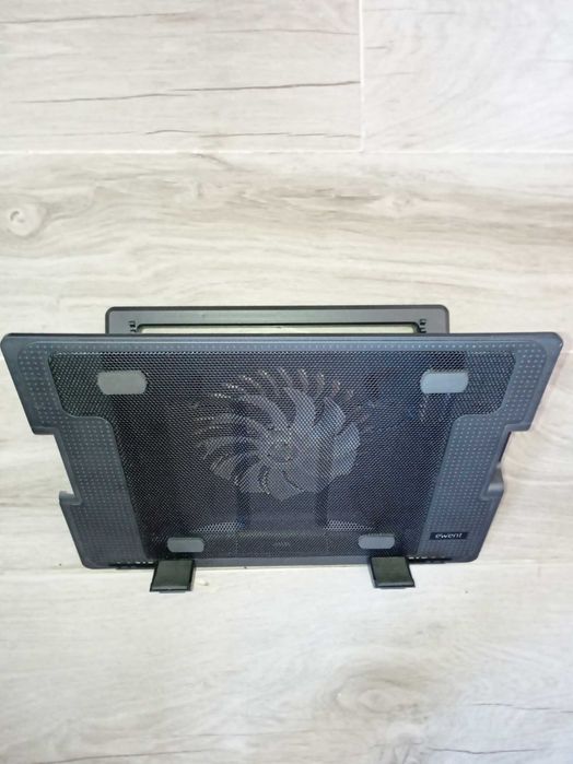 Suporte e ventoinha de computador (PC) com luz led