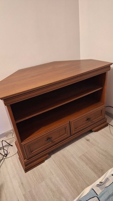 Elegancki komplet mebli salonowych – Styl Klasyczny