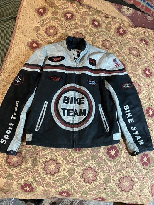 Куртка байкера.