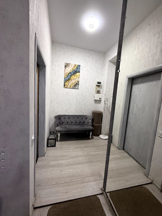 Сдам центр своя студия кушетка  и место парикмахер комфорт летом и зим